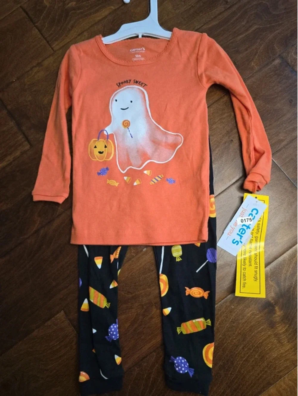 18m brand new halloween pajamas from carter's item. 175G6